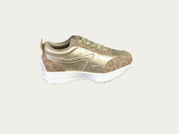 Mia Comet Sneakers