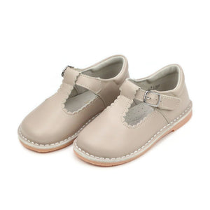 Mary Jane Scalloped shoes Almond